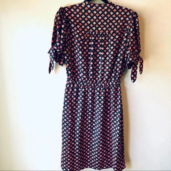 Trina Turk Dress Pink Floral Tie- Sleeve Button Front Blouson Dress Size 2 NWT - Picture 12 of 12